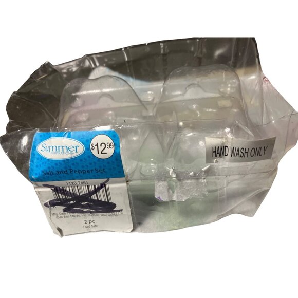 Zest Gardens Sweet Pepper Green Red Salt and Pepper shaker set - Picture 9 of 9